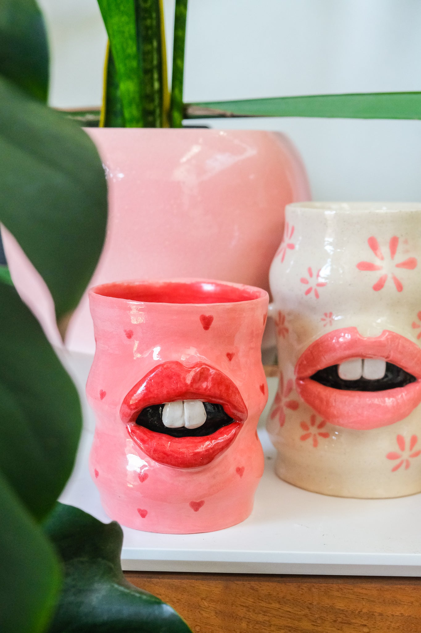 lips plant pot Red Heart Lip Planter