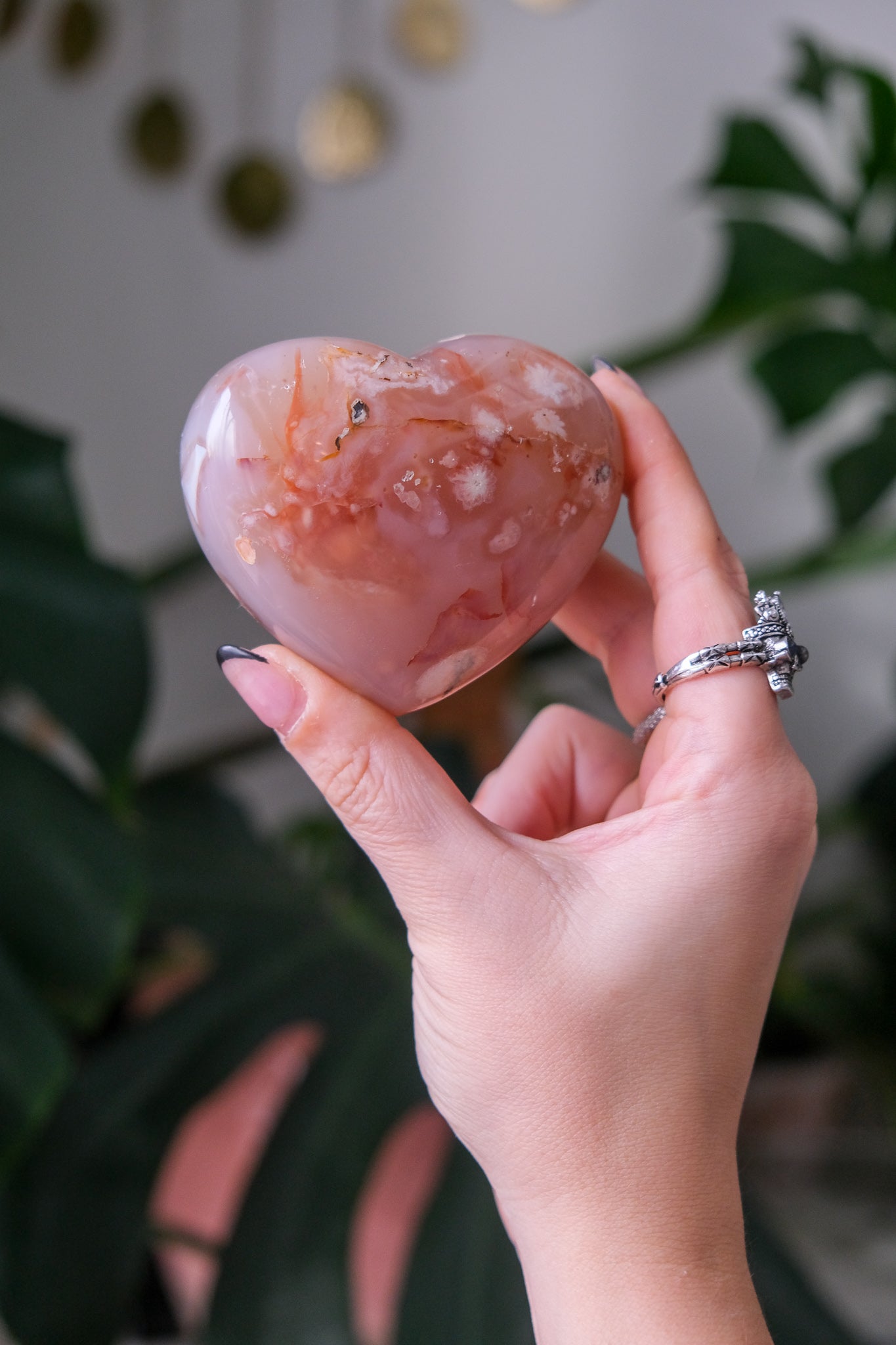 Flower Agate Heart Crystal #1 – Mercuryxshop Heart-Shaped Flower Agate Stone Decor main image 0